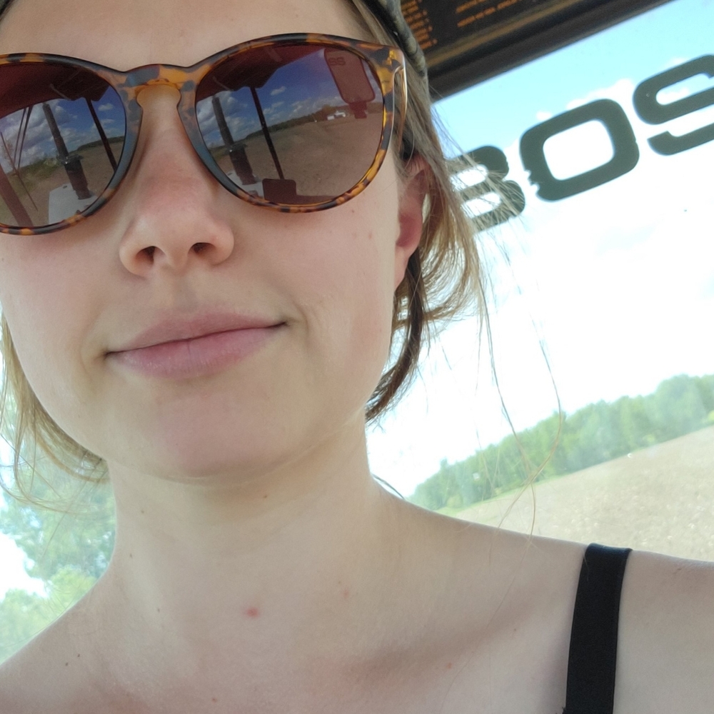 Meet your Posher, Tosha